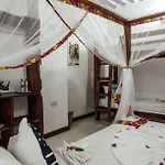 Shoki Shoki Guest House