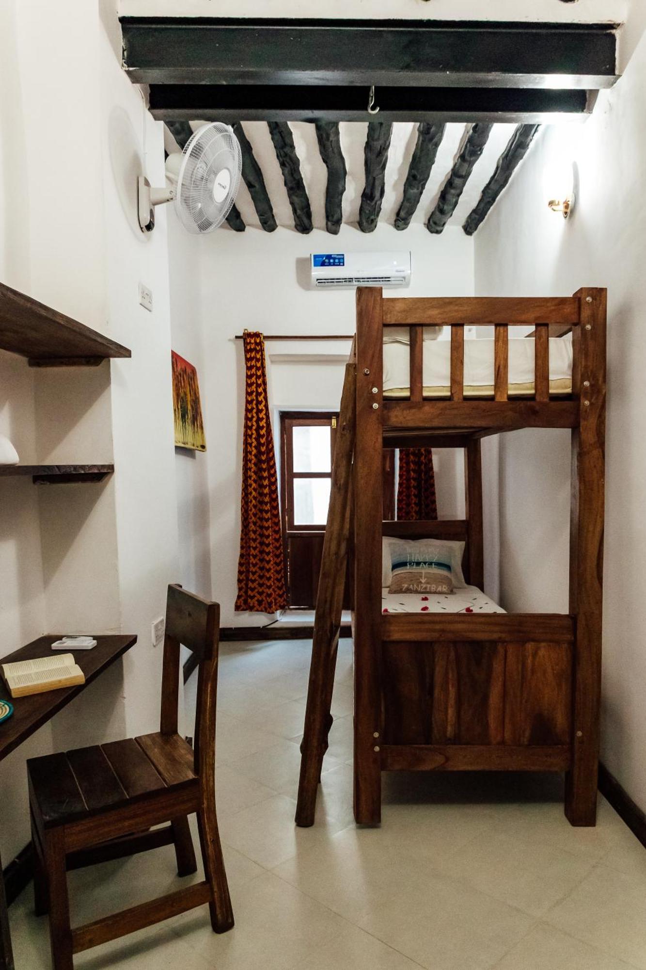 Shoki Shoki Guest house *