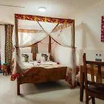 Shoki Shoki Guest House